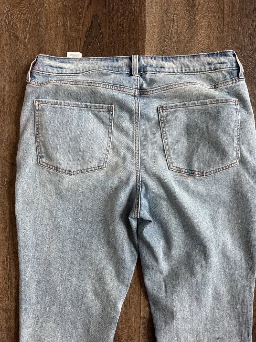 Chico’s Light Wash Boyfriend Ankle Women's Jeans Size 12 - Picture 8 of 9